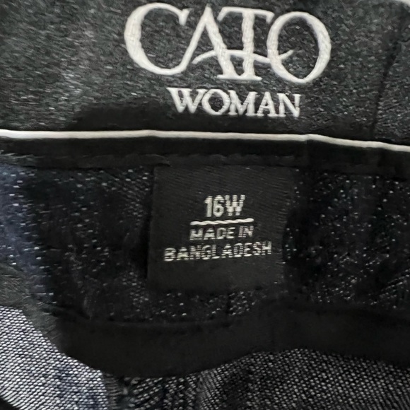 Plus size capri pants - Picture 5 of 5